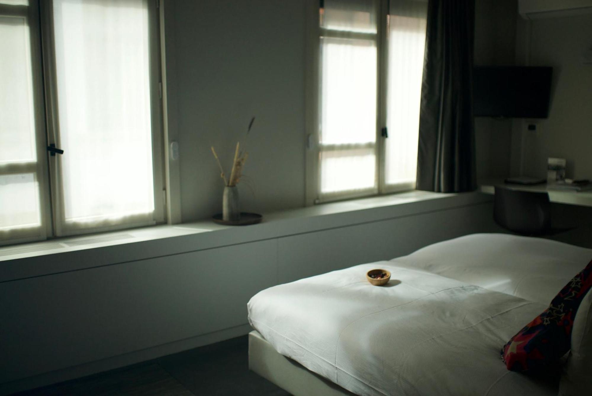 Hotel Matelote Antwerpen Bagian luar foto