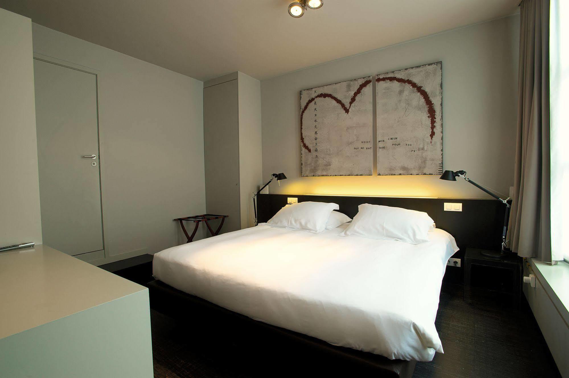 Hotel Matelote Antwerpen Bagian luar foto