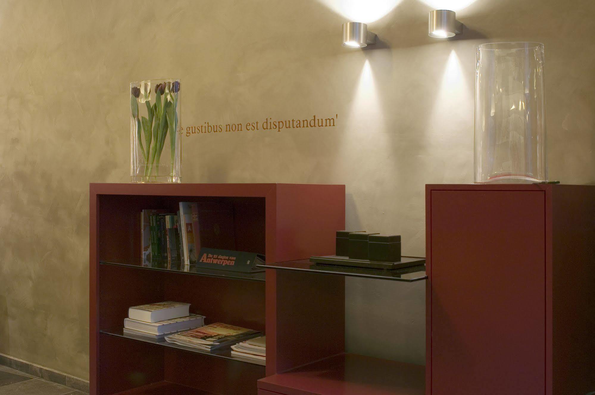 Hotel Matelote Antwerpen Bagian luar foto